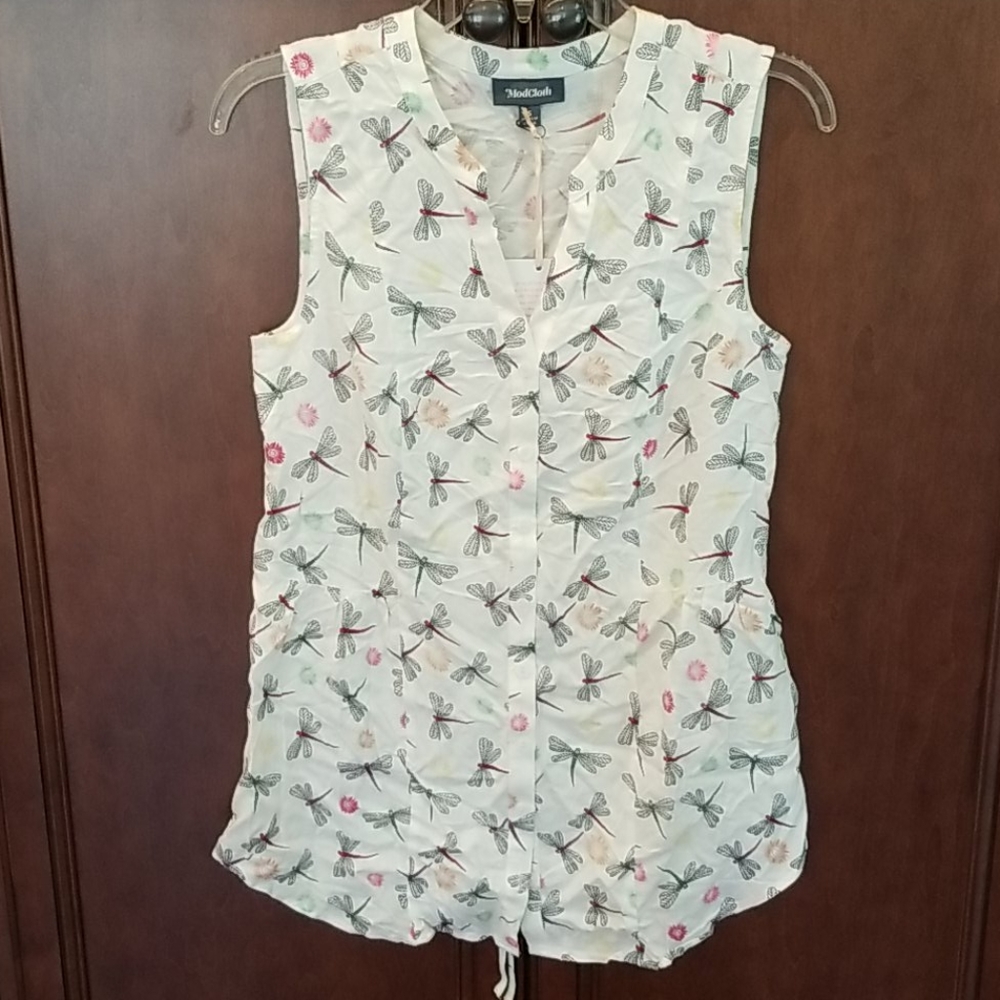 Dragonfly Steadfast Sojourn Sleeveless Top S Spot